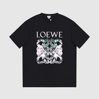 LOEWE เสื้อยืดแขนสั้น ผ้าฝ้าย พิมพ์ลาย Chihiro Totoro สําหรับผู้ชาย และผู้หญิง