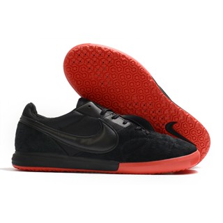 Nike รองเท้าผ้าใบลําลอง ส้นแบน สีดํา แดง เหมาะกับการเล่นฟุตบอล ในร่ม สไตล์เรโทร