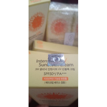 ครีมกันแดด3 W Clinic