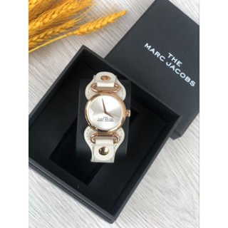 ⌚💕นาฬิกาเข้าใหม่ NEW marc jacobs the cuff watch  มี 3สี สายหนัง