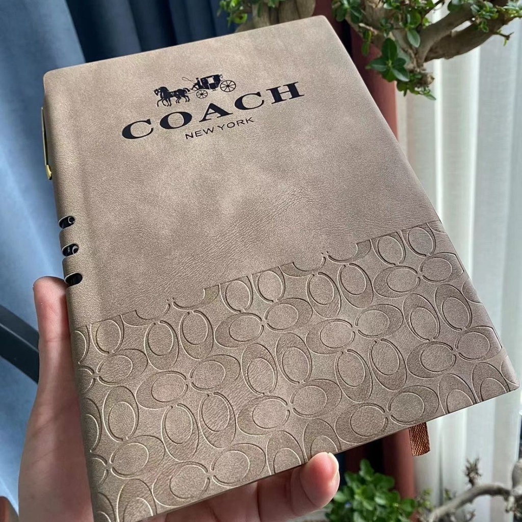 Coach สมุดโน้ตหนังแกะสไตล์เดียวกัน ปากกาลายเซ็นไดอารี่ ครบเซ็ต เคสนิ่ม