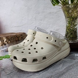 crocs รองเท้าเเตะ!!!