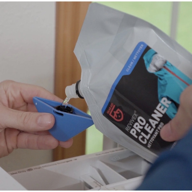 Gear Aid Revivex Pro Cleaner น้ำยาซักสำหรับเสื้อกันฝนหรือผ้ากันน้ำ - รูปที่ 2