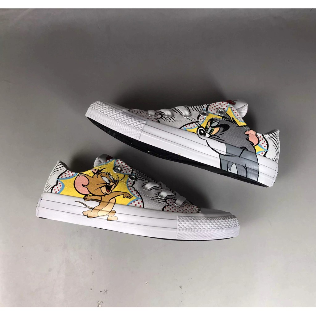 ✌﹍☃โปรไฟลุก Converse Tom and Jerry Chuck Taylor All Star Low Top White/Multiรองเท้าผ้าใบผู้หญิงชาย