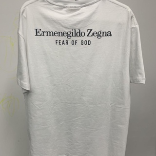 Zegna เสื้อยืดแขนสั้น ทรงหลวม พิมพ์ลายโลโก้สโลแกน เรียบง่าย สําหรับผู้ชาย และผู้หญิง