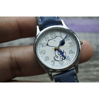 นาฬิกา Vintage มือสองญี่ปุ่น Peanuts Snoopy  UNISEX ทรงกลม กรอบเงิน หน้าปัดการ์ตูน หน้าปัด 30มม สายหนัง