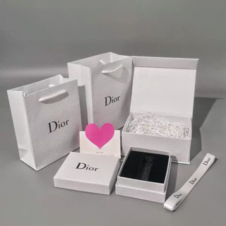 ✠Dior ถุงกระดาษ Dior กล่องของขวัญ ถุงของขวัญ ลิปสติก น้ำหอม ถุงบรรจุภัณฑ์ กระเป๋าถือ กล่องบรรจุภัณฑ์