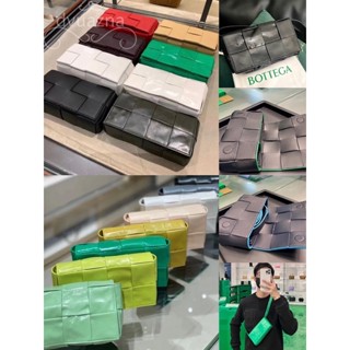 100% แบรนด์ใหม่แท้ Bottega Veneta / BV CASSETTE Intreccio แม่เหล็กหัวเข็มขัดวัวหนังวัสดุกระเป๋าคาดเอวกระเป๋าสะพาย