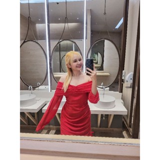 Santy dress เดรสปาดไหล่ผ้าชีฟองจับจีบย่นทั้งตัว ด้านในผ้าซาร่าอย่างดี สีแดงสวย