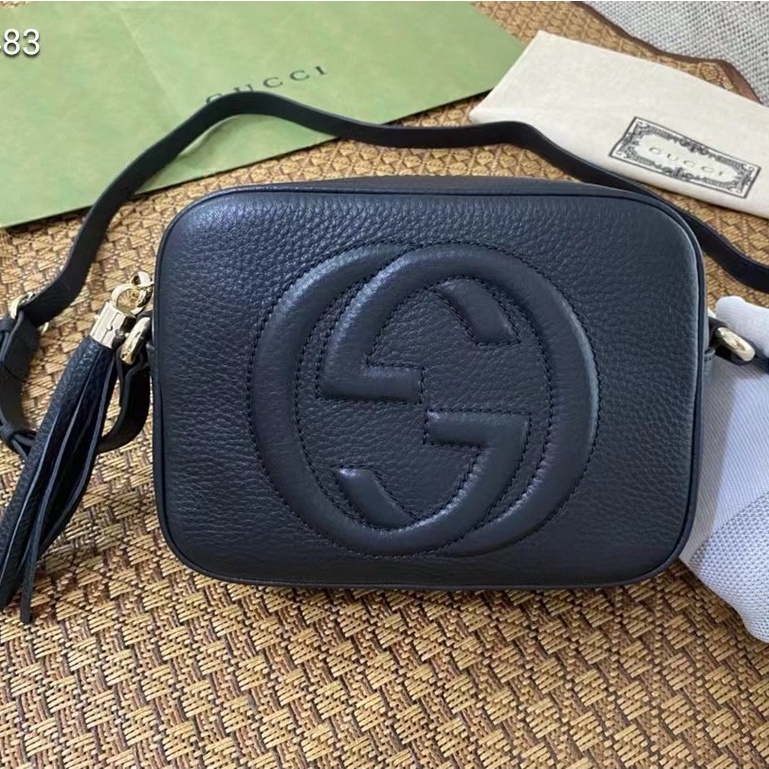 ♞✈∈¤Gucci women s crossbody bag classic Soho disco fringed leather camera 308364 black