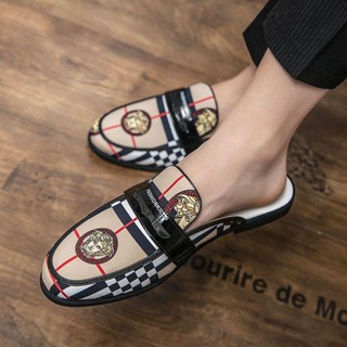 Versace รองเท้าแตะหนัง แบบครึ่งเท้า ไม่มีส้น สําหรับผู้ชาย