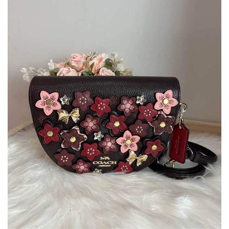 Ellen crossbody cheap with daisy applique