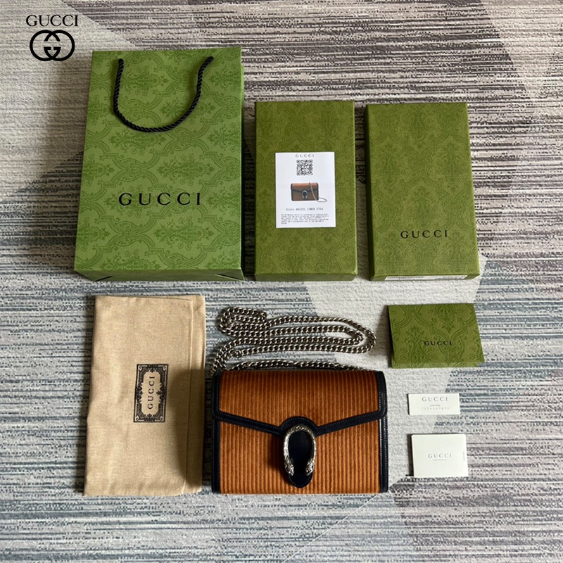 Gucci Dionysus Series กระเป๋าสะพายขนาดเล็ก Double Tiger Head Lock Fashion Temperament Chain Bag