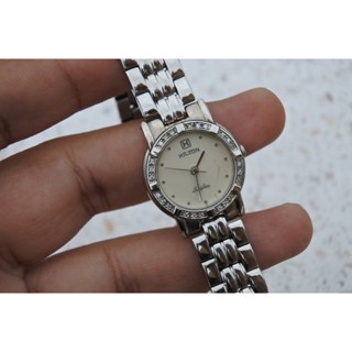 นาฬิกา Vintage มือสองญี่ปุ่น HILTON ระบบ QUARTZ ผู้หญิง ทรงกลม กรอบเพชร กระจก Sapphire หน้าปัด 25มม