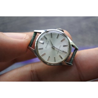 นาฬิกา Vintage มือสองญี่ปุ่น SEIKO 10-0600 ระบบ ไขลาน ผู้หญิง ทรงกลม กรอบเงิน หน้าปัด 21มม