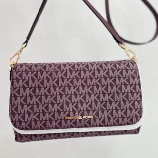 💜💜กระเป๋าสะพายครอสได้MICHAEL KORS MEDIUM LOGO CONVERTIBLE POCHETTE CROSSBODY BAG