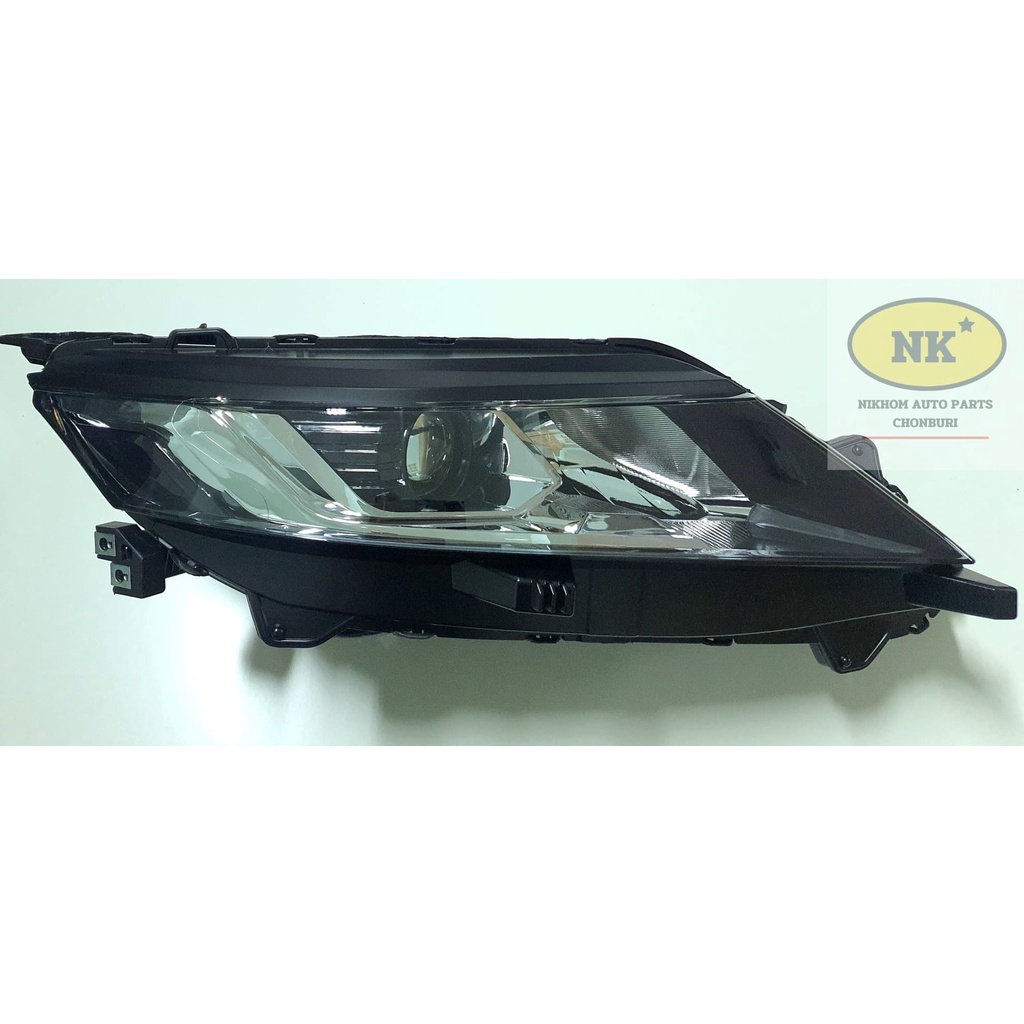 ไฟหน้า มิตซูบิชิ ไทรทัน 19' โปรเจคเตอร์ รุ่นธรรมดา / Triton Plus 19' Projector  (ราคาต่อ 1ข้าง)
