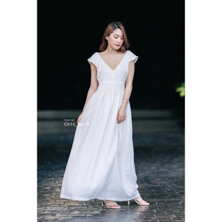 Chic No.9 : ชุดเดรส Dress -Beach Long White 👋ปัดซ้ายที่รูปเพื่อดูขนาดสินค้า