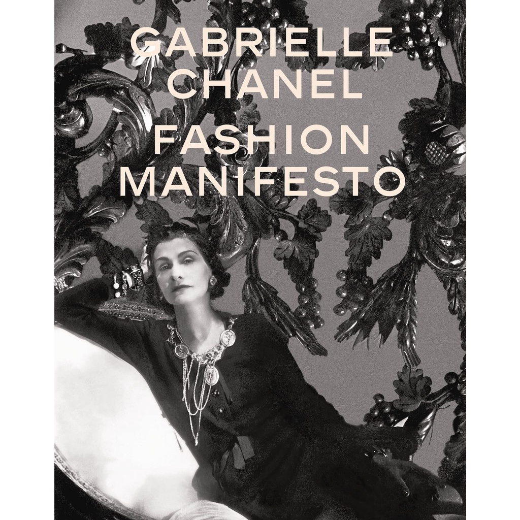 NEW! หนังสืออังกฤษ Gabrielle Chanel : Fashion Manifesto [Hardcover]