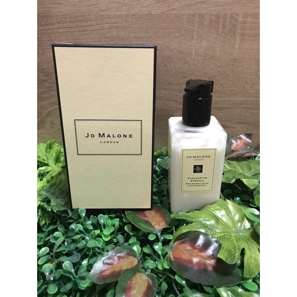 [แท้💯%]Jomalone english pear & freesia body & hand lotion 250ml