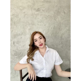 เสื้อนักศึกษามีสาบหลัง