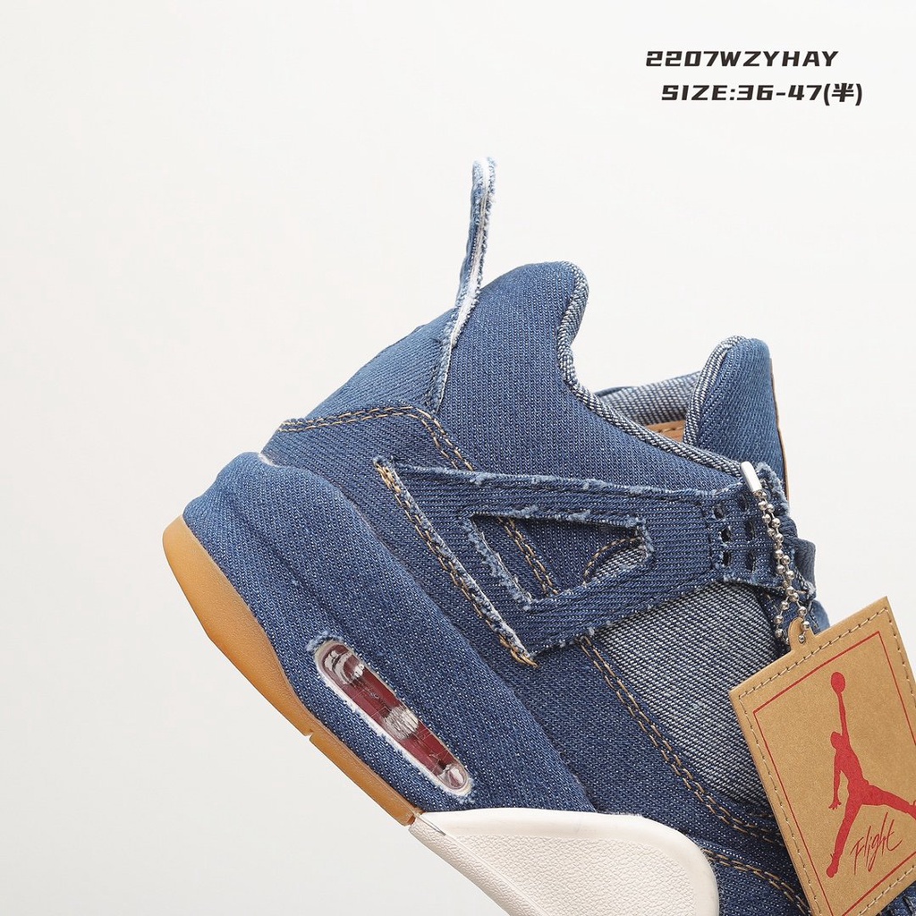 ♦◈Levi’s x  Nike Air Jordan 4 RetroBlue-Denim·AJ4 รองเท้าวิ่งการปฏิวัติของแท้จริงรับประกันคุณภาพฤดูใบไม้ผลิรองเท้าผ้าใบ