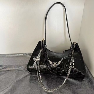 พร้อมส่ง✨Subculture dark punk รักแร้กระเป๋า cross skull กระเป๋าสะพาย y2k hot girl chain รูปแบบจระเข้ messenger bag