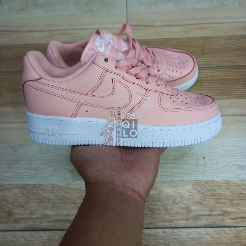▼☜❒Nike Air Force 1 รองเท้าผ้าใบลําลอง สีชมพู สีขาวรองเท้าผ้าใบ nike แท้100% ผู้ชาย ผู้หญิง