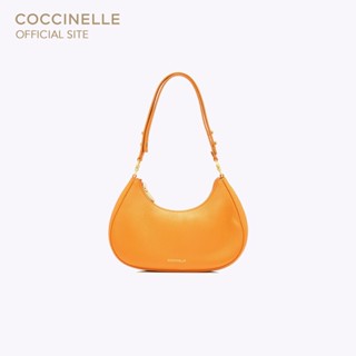 COCCINELLE CARRIE MINI HOBO POCHETTE 530101 กระเป๋าสะพายผู้หญิง