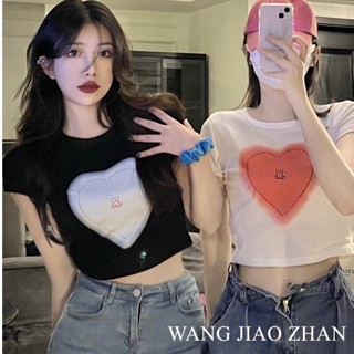 WANG JIAO ZHAN ใหม่ เสื้อยืดครอปเอวสูงพิมพ์ลายหัวใจ