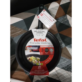 Tefal กระทะ everyday กระทะก้นแบน 24ซม.ใช้กับเตาแม่เหล็กไม่ได้ ( ของแท้)