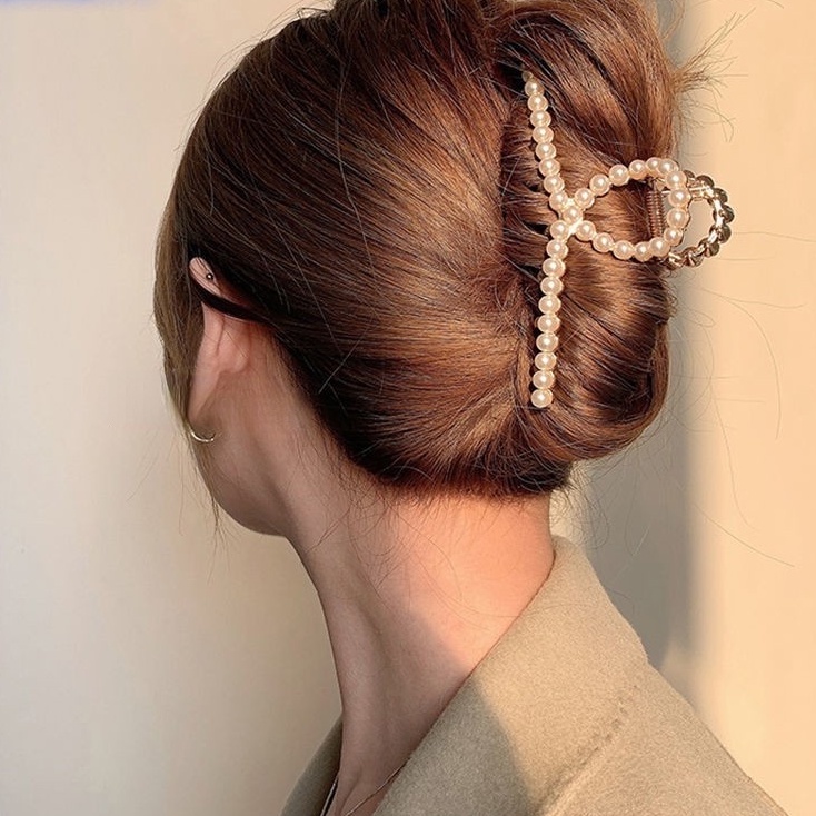BEIKOTT กิ๊บหนีบผมแต่งมุก กิ๊บหนีบผม สไตล์เกาหลี แฟชั่นสำหรับผู้หญิง Hair Claw Clip
