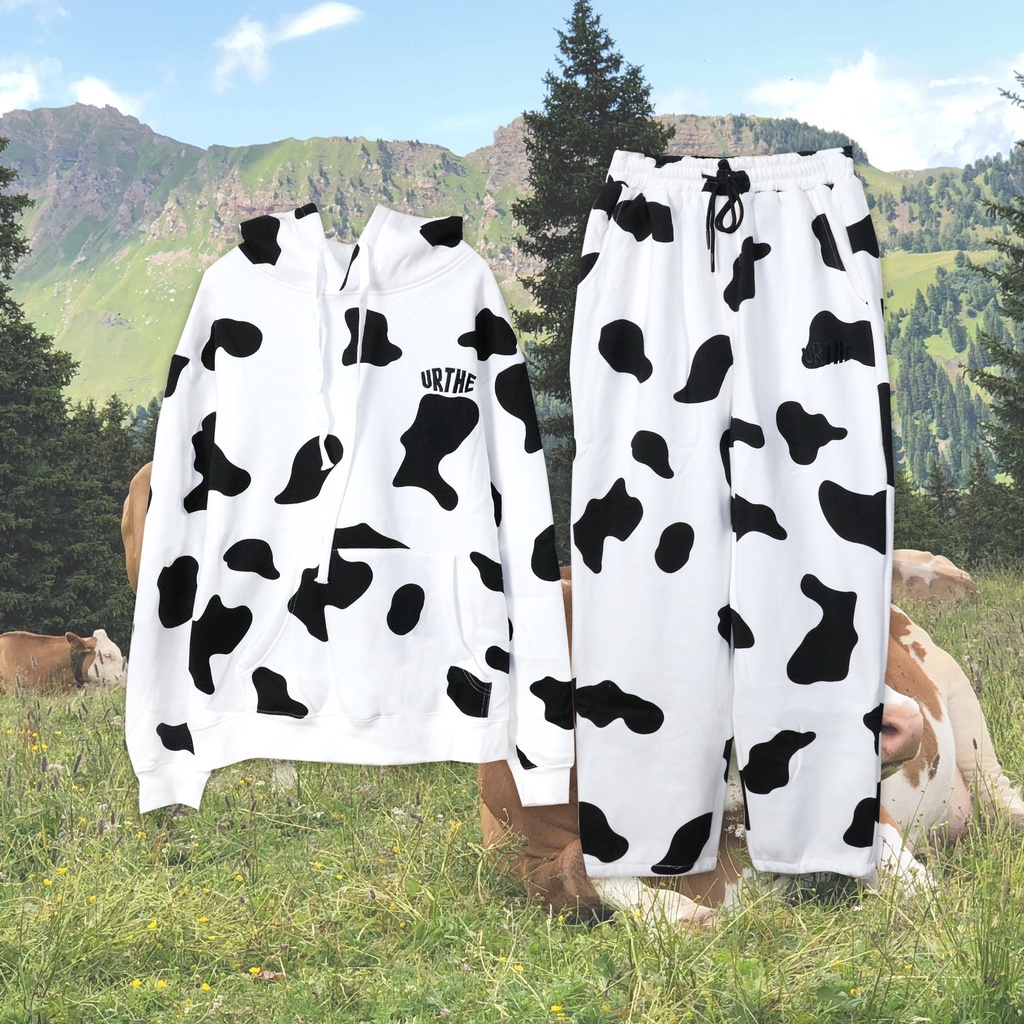 URTHE - ชุดเซ็ท เสื้อฮู้ดดี้ สเวตเตอร์ เสื้อกันหนาวแขนยาว ลายวัว รุ่น COW SET