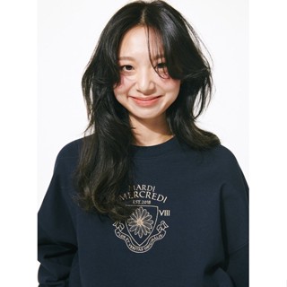 🇰🇷 พรี Mardi Mercredi Sweatshirt Alumni Small Emblem Needlework