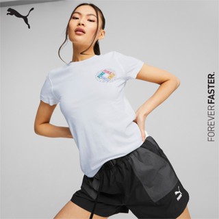 PUMA PRIME/SELECT - เสื้อยืดคอกลมผู้หญิง SWxP Graphic Tee สีขาว - APP - 53573502