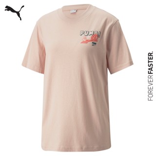 PUMA PRIME/SELECT - เสื้อยืดลายกราฟิกทรงหลวมผู้หญิง Downtown สีชมพู - APP - 53716647