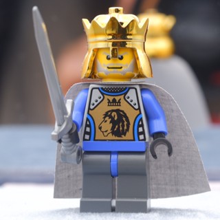 LEGO King Mathias Gray Cape Castle &amp; Kingdom