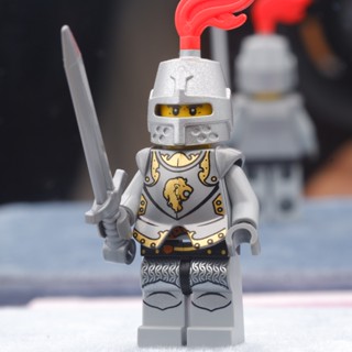 LEGO Lion Knight Armor (7947) Castle &amp; Kingdom