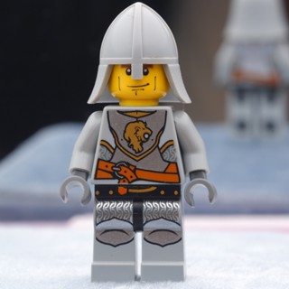 LEGO Lion Knight Exclusive Lego Store Castle &amp; Kingdom