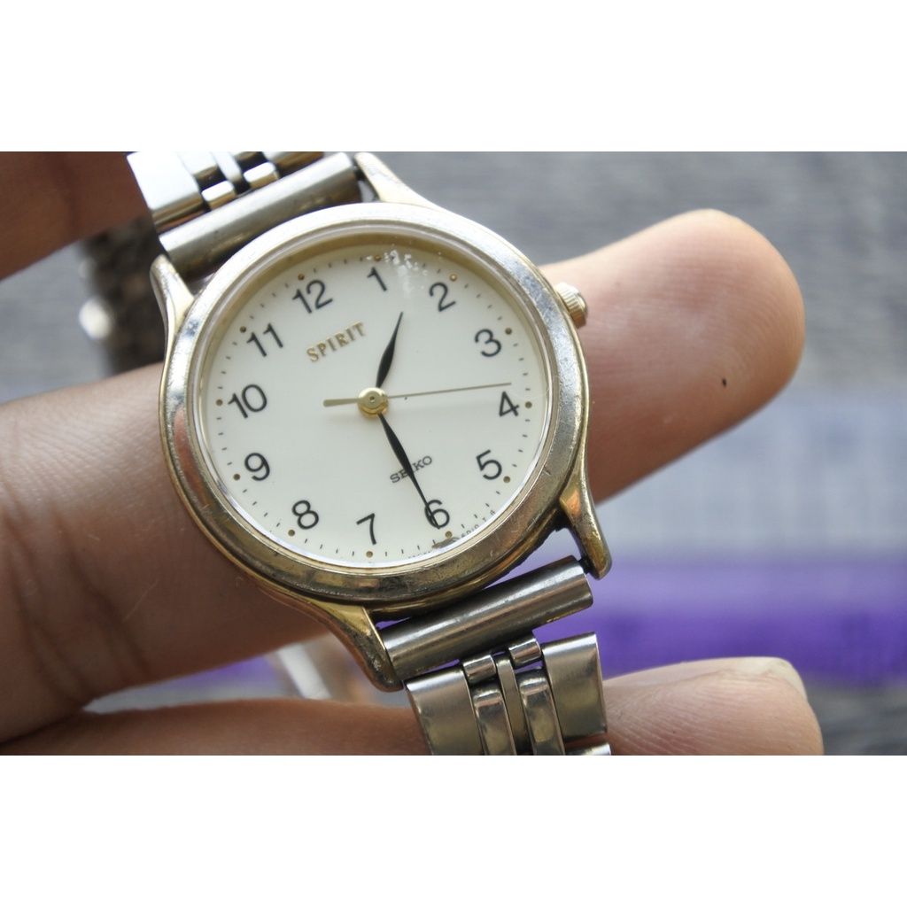 นาฬิกา Vintage มือสองญี่ปุ่น Seiko Spirit 5E31 6C8A ระบบ QUARTZ ผู้หญิง ทรงกลม กรอบเงิน หน้าขาว หน้าปัด27มม