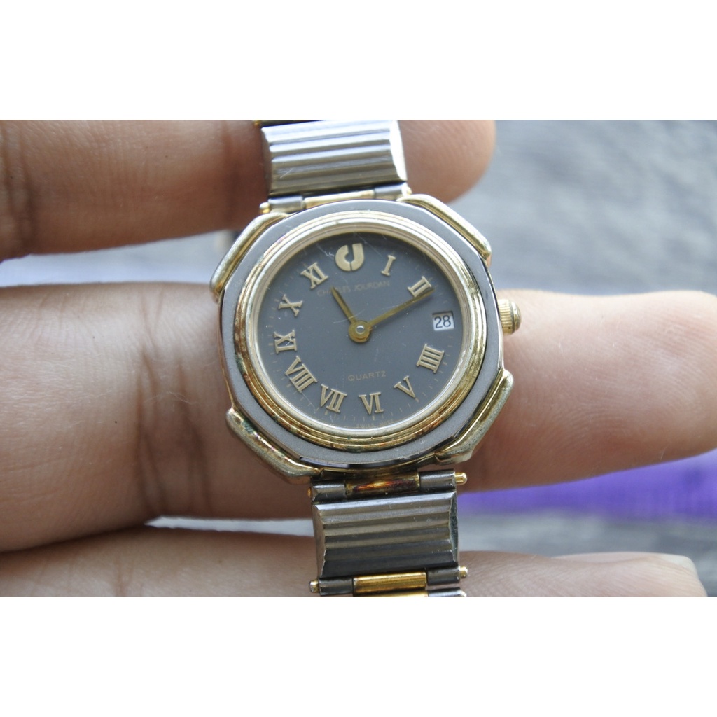 นาฬิกา Vintage มือสองญี่ปุ่น CHARLES JOURDAN SWISS ระบบ QUARTZ ผู้หญิง ทรงกลม กรอบทอง หน้าปัดตัวเลขโรมัน หน้าปัด25มม