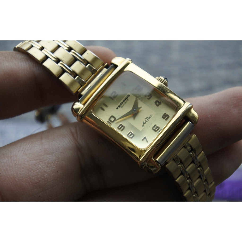 นาฬิกา Vintage มือสองญี่ปุ่น Technos ART DECO ระบบ QUARTZ ผู้หญิง ทรงสี่เหลี่ยม กรอบทอง หน้าทอง หน้าปัด23มม