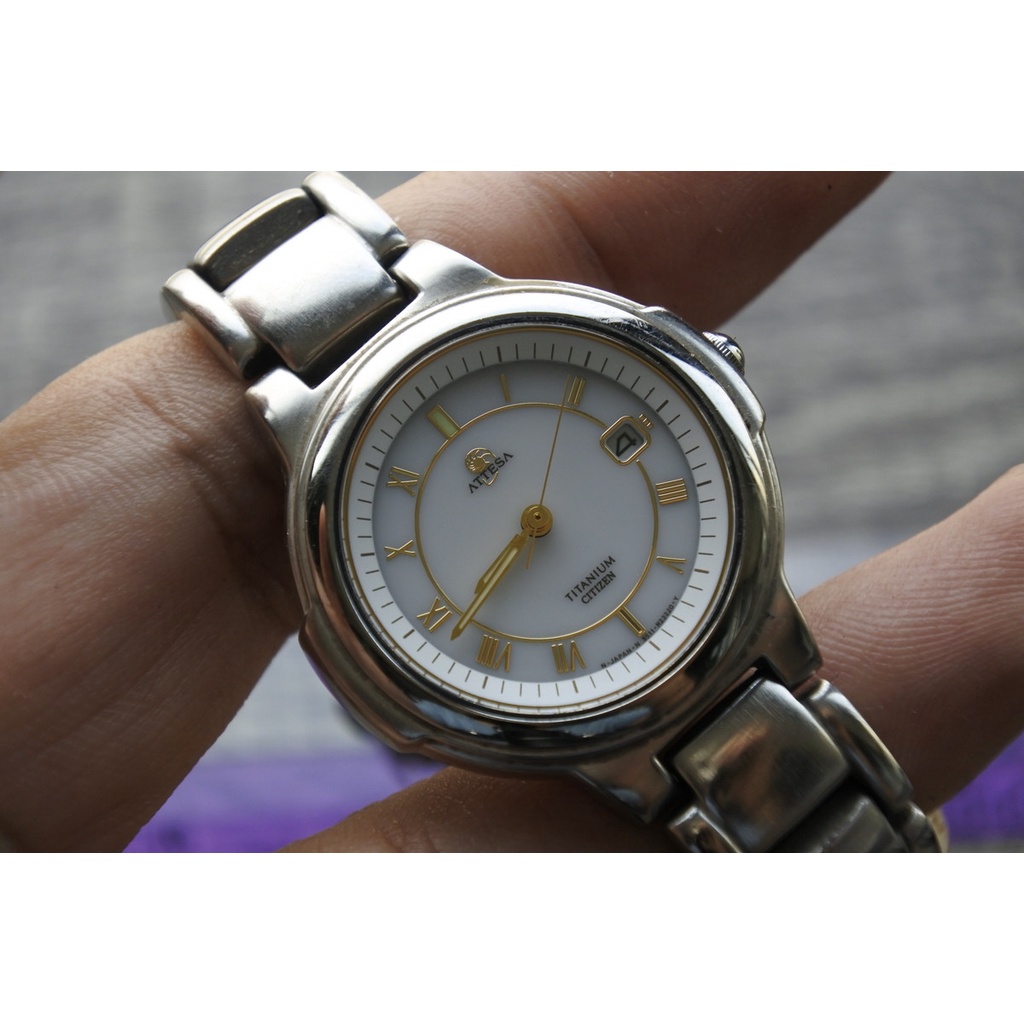 นาฬิกา Vintage มือสองญี่ปุ่น Citizen ATTESA Titanium ระบบ SOLAR ผู้หญิง ทรงกลม กรอบเงิน หน้าขาว หน้าปัด31มม