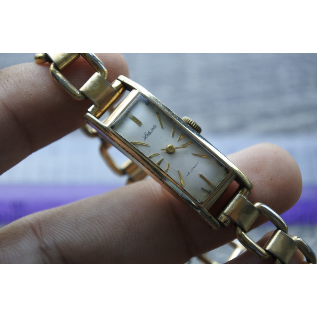 นาฬิกา Vintage มือสองญี่ปุ่น SEIKO ชุบทอง14K ระบบ ไขลาน ผู้หญิง ทรงสี่เหลี่ยม กรอบทอง หน้าปัด13มม