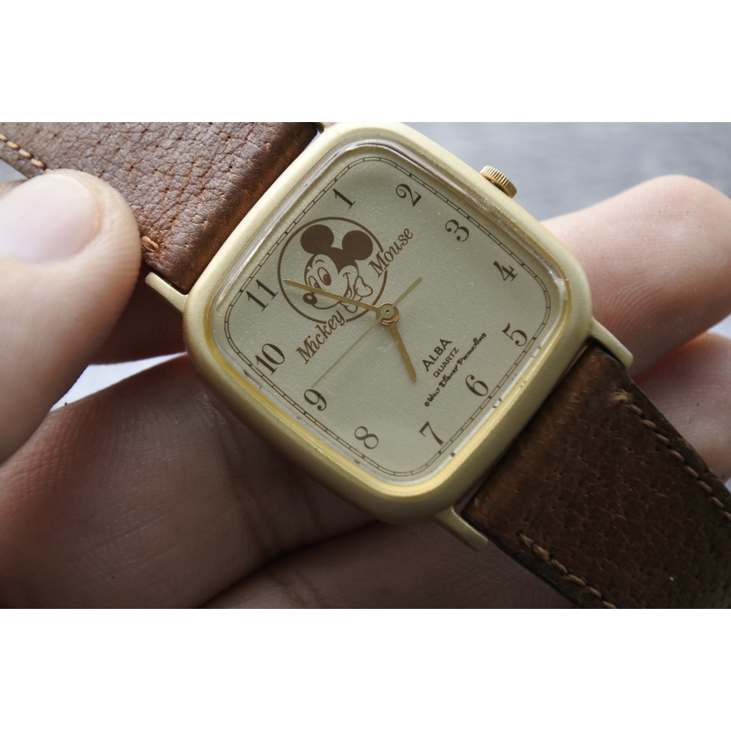 นาฬิกา Vintage มือสองญี่ปุ่น Alba Micky Mouse Y131 5370 QUARTZ UNISEX ทรงสี่เหลี่ยม กรอบทอง หน้าปัดก