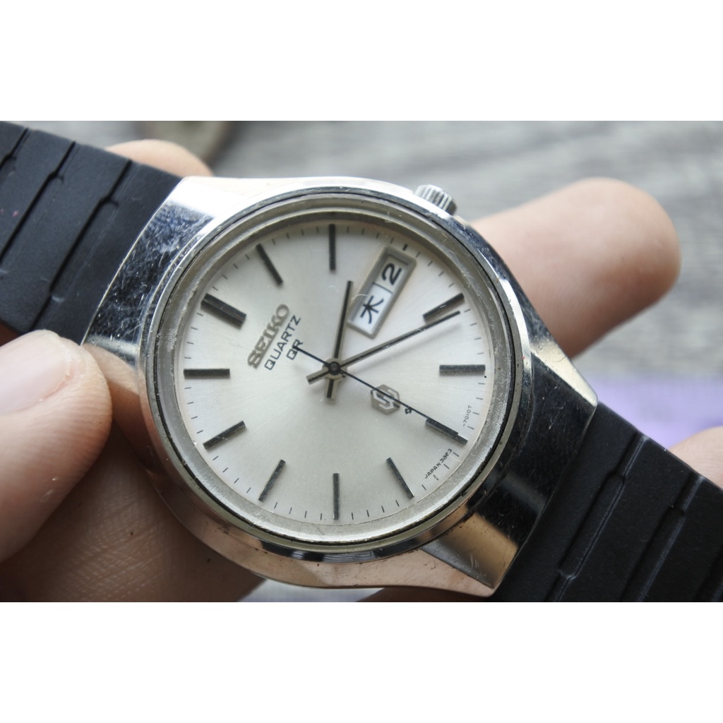 นาฬิกา Vintage มือสองญี่ปุ่น Seiko QR 3860 7010 ระบบ QUARTZ ผู้ชาย ทรงกลม กรอบเงิน หน้าขาว หน้าปัด36มม
