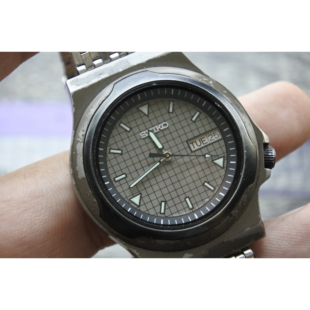 นาฬิกา Vintage มือสองญี่ปุ่น Seiko MiliTARY 7433 6020 ระบบ QUARTZ ผู้ชาย ทรงกลม กรอบดำ หน้าปัด38มม