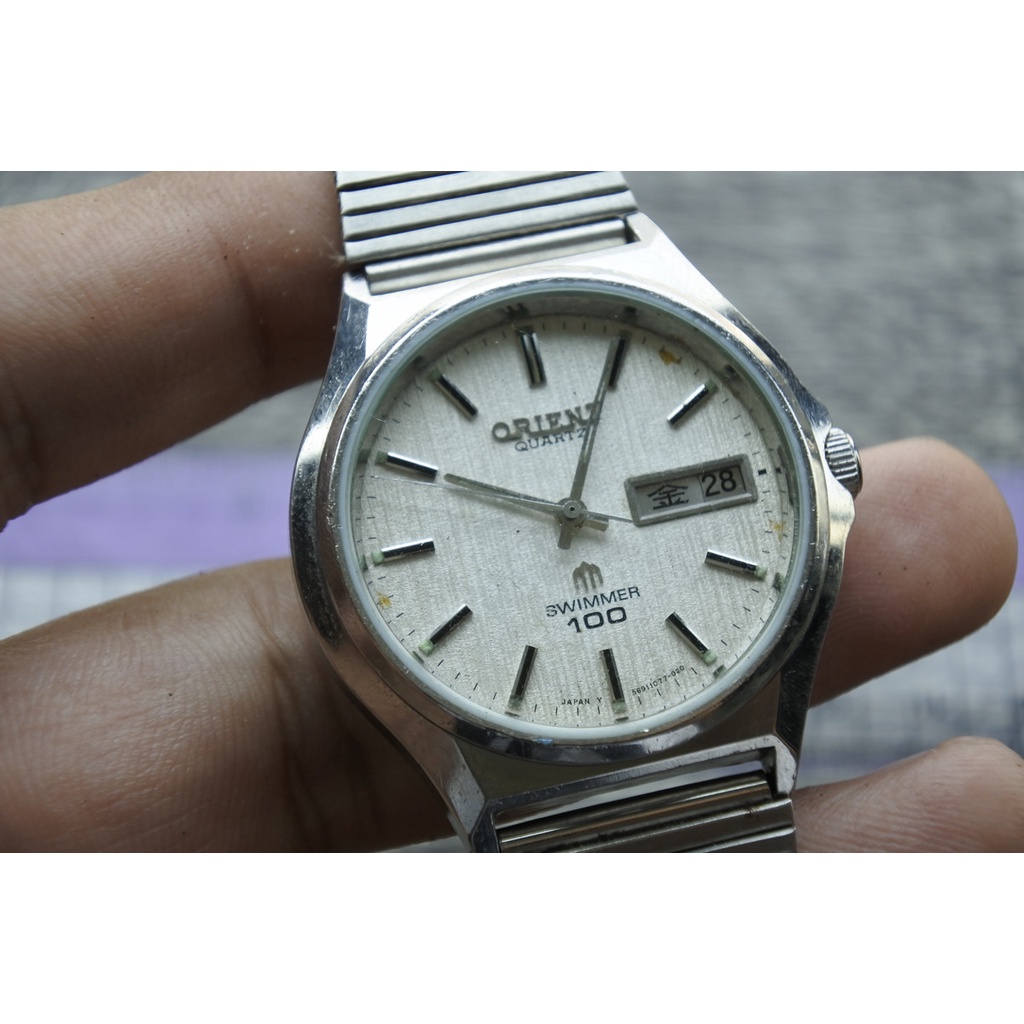 นาฬิกา Vintage มือสองญี่ปุ่น ORIENT SWIMMER 100 ระบบ QUARTZ ผู้ชาย ทรงกลม กรอบเงิน หน้าขาว หน้าปัด36มม