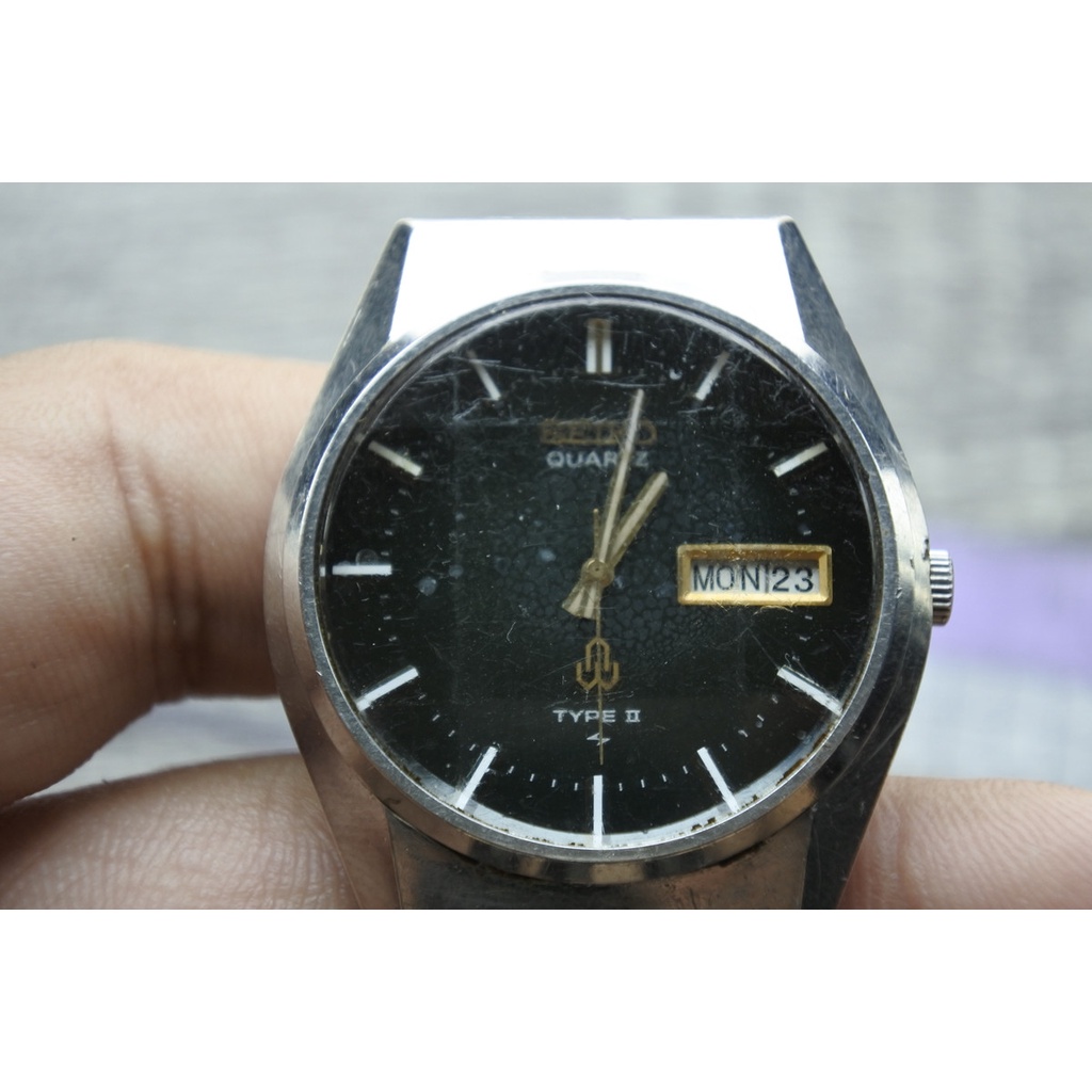 นาฬิกา Vintage มือสองญี่ปุ่น SEIKO TYPE II 4336 8060 ระบบ QUARTZ ผู้ชาย ทรงกลม กรอบเงิน หน้าปัดสีเขียว หน้าปัด36มม