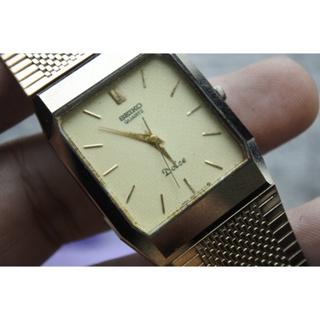 นาฬิกา Vintage มือสองญี่ปุ่น SEIKO DOLCE 5921 5110 ระบบ QUARTZ ผู้ชาย ทรงสี่เหลี่ยม กรอบทอง หน้าทอง หน้าปัด31มม